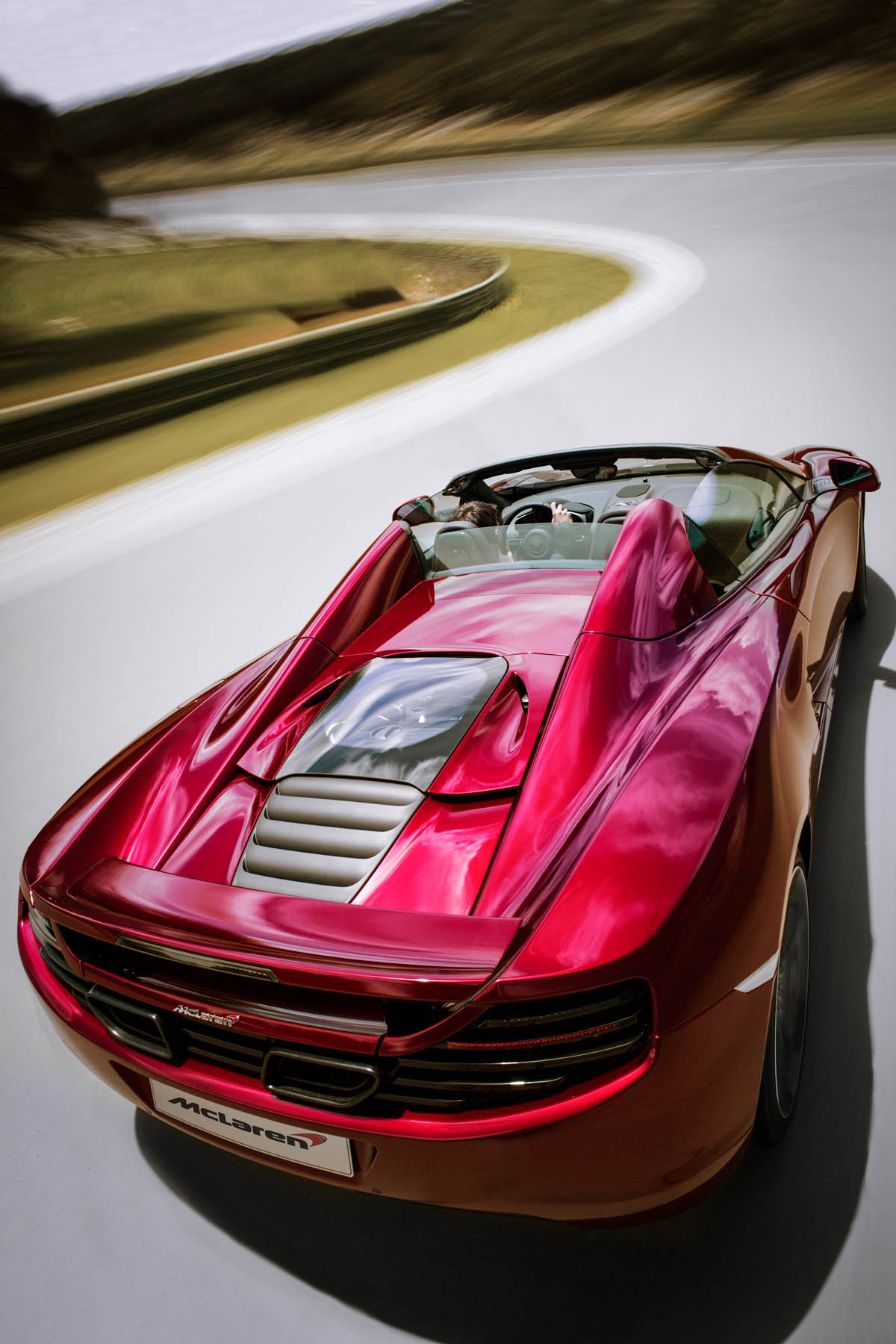 McLaren MP4-12C Spider volcano red rear overhead view