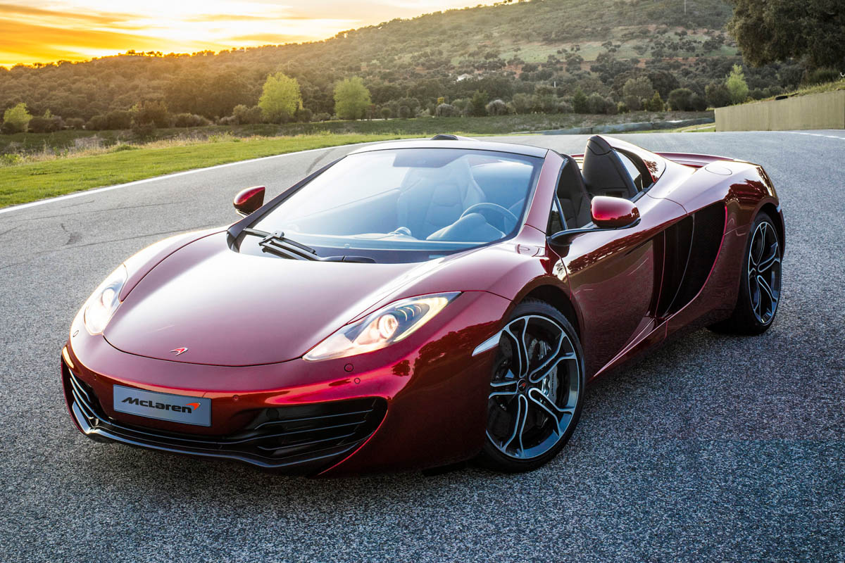 McLaren MP4-12C Spider volcano red