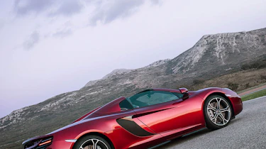 McLaren MP4-12C Spider volcano red
