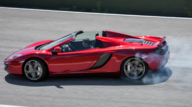 McLaren MP4-12C Spider volcano red burnout