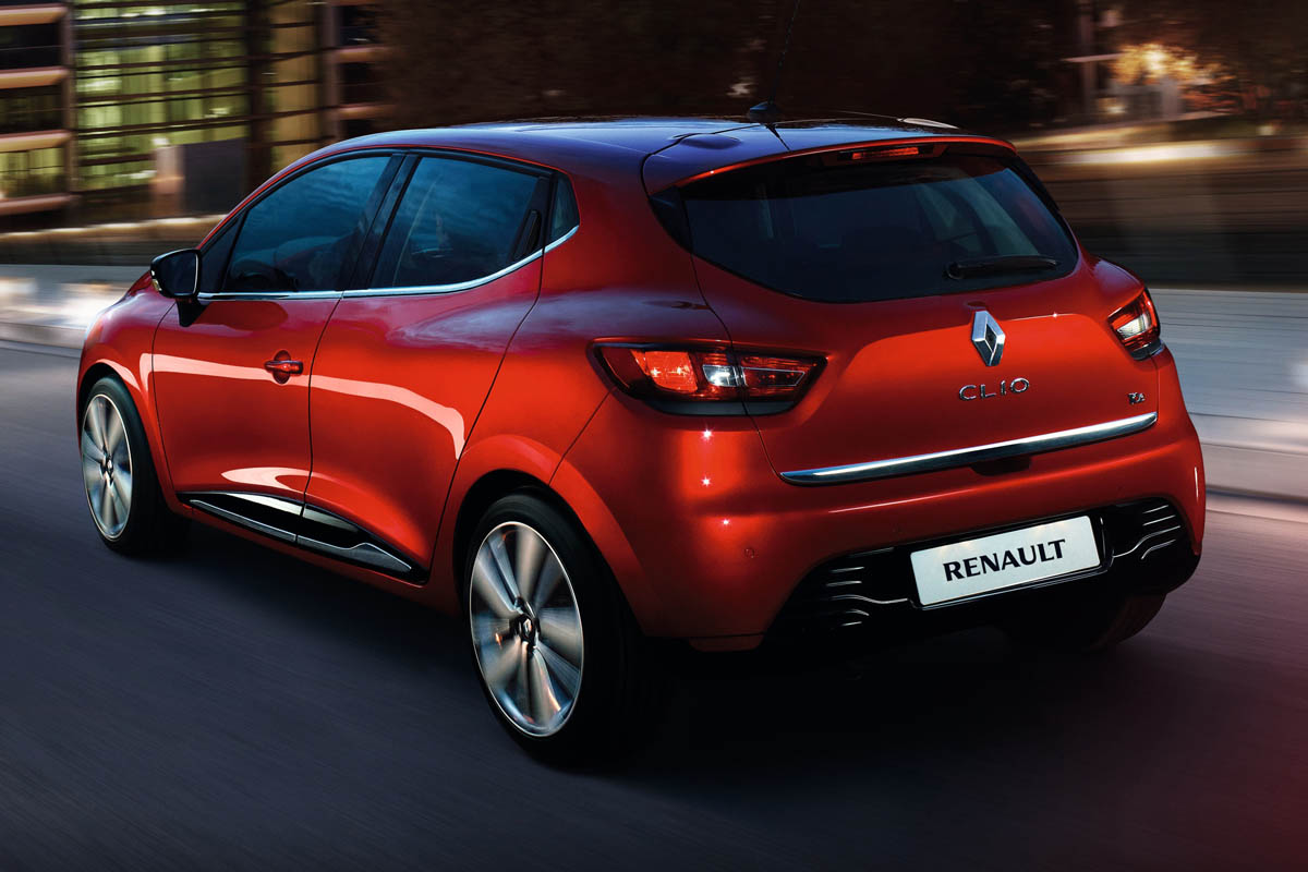 2012 Renault Clio rear driving action