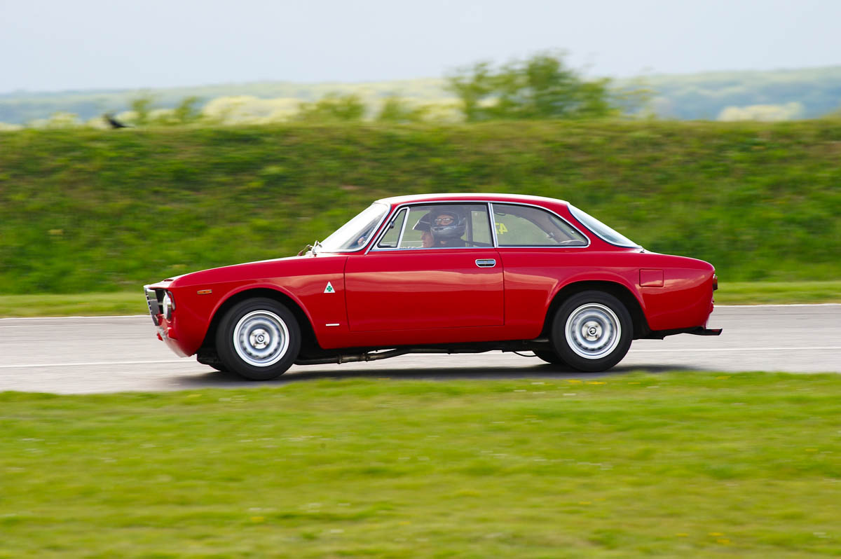 VIDEO: evo's 2012 track evenings Alfa Romeo