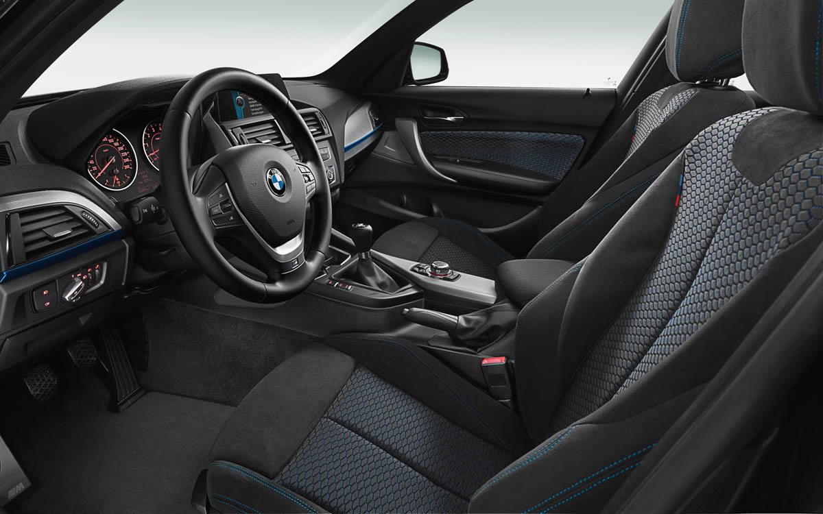 2012 BMW M135i interior dashboard