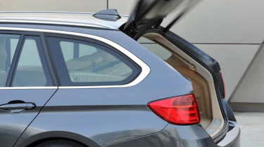 2012 BMW 328i Touring tailgate up