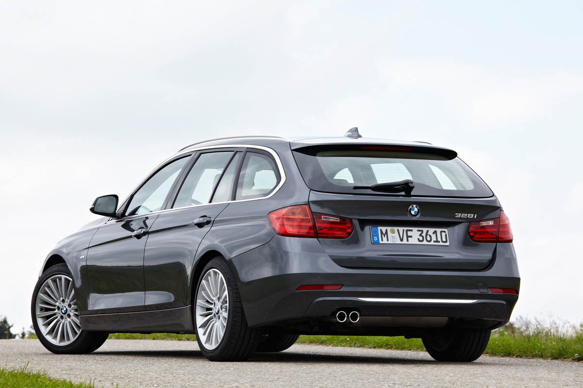 2012 BMW 328i Touring rear view