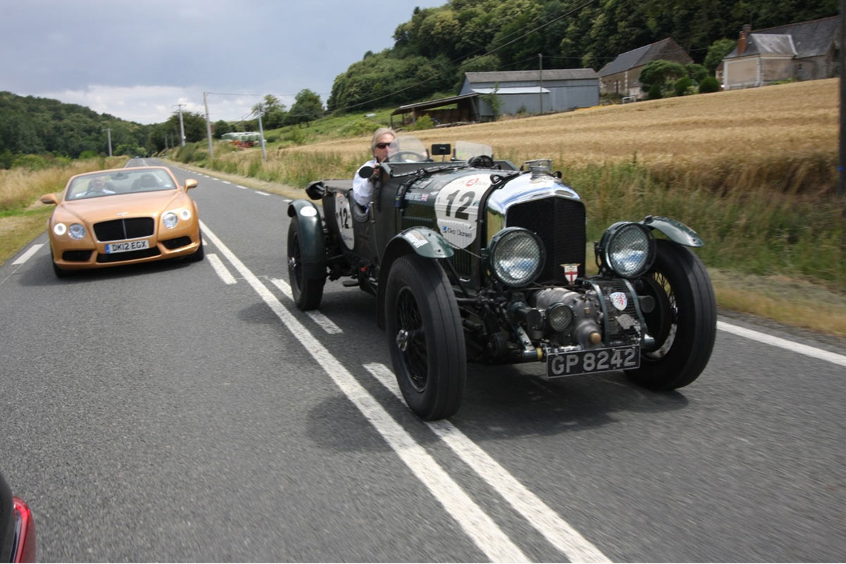 Derek Bell and Mission Motorsport