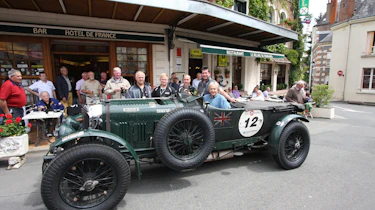 Derek Bell and Mission Motorsport