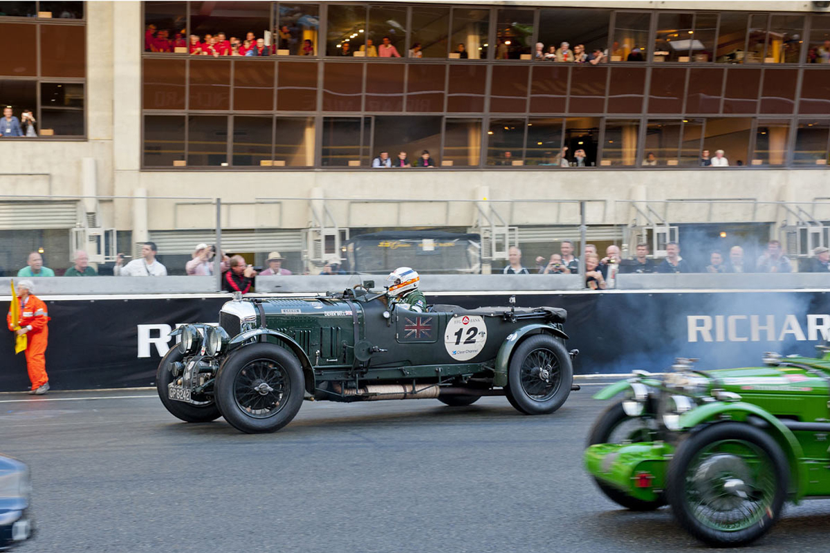 Derek Bell and Mission Motorsport
