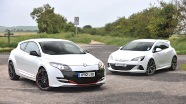 Renault Megane 265 vs Vauxhall Astra VXR video