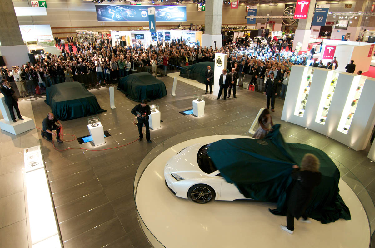 Lotus 2010 Paris motor show Brian May Naomi Campbell