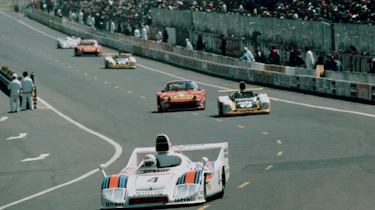 Porsche 936/77-001