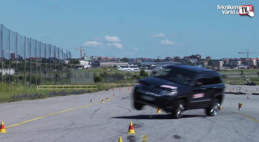 Jeep Grand Cherokee fails Elk test