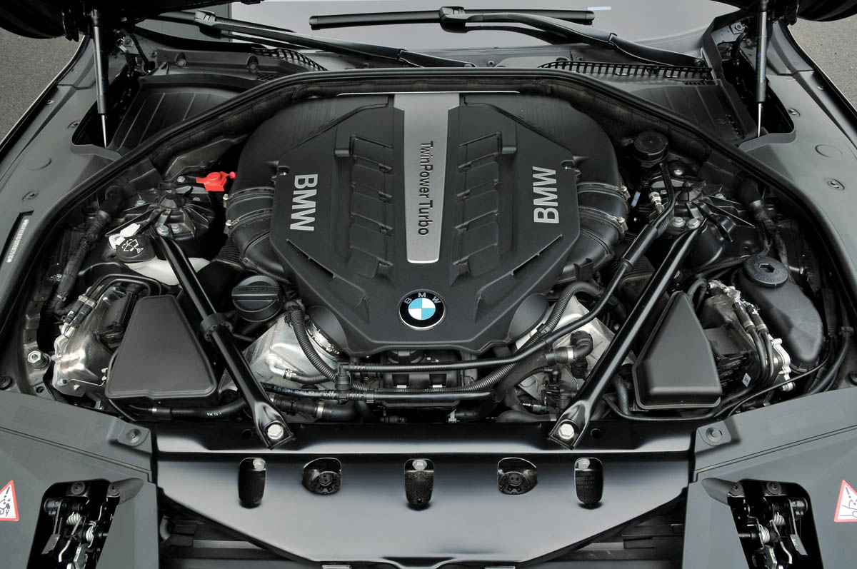 BMW 750i