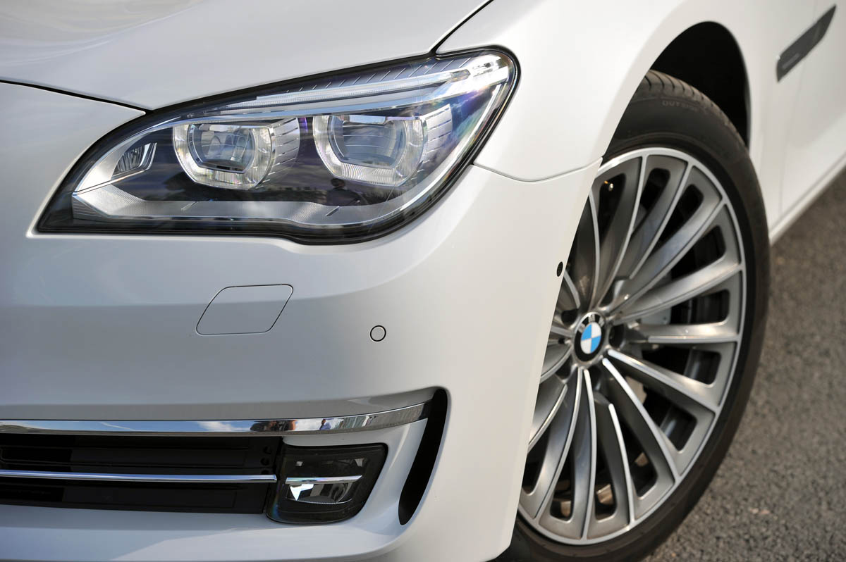 BMW 750i