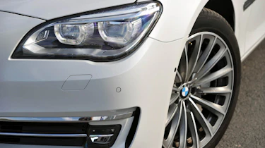 BMW 750i