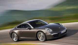 Porsche 911 Carrera 4 unveiled