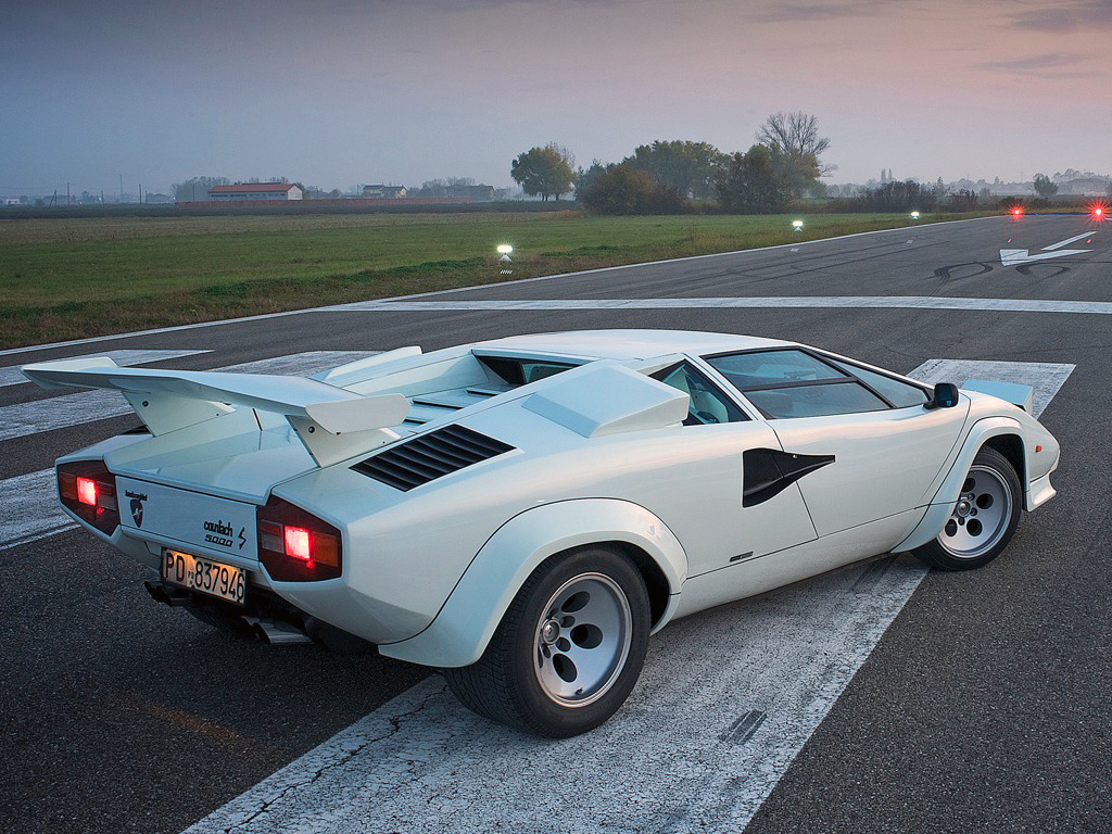 175mph Lamborghini Countach LP5000S: The larger engined Countach was capable of a genuine 175mph, when not fitted with the hu