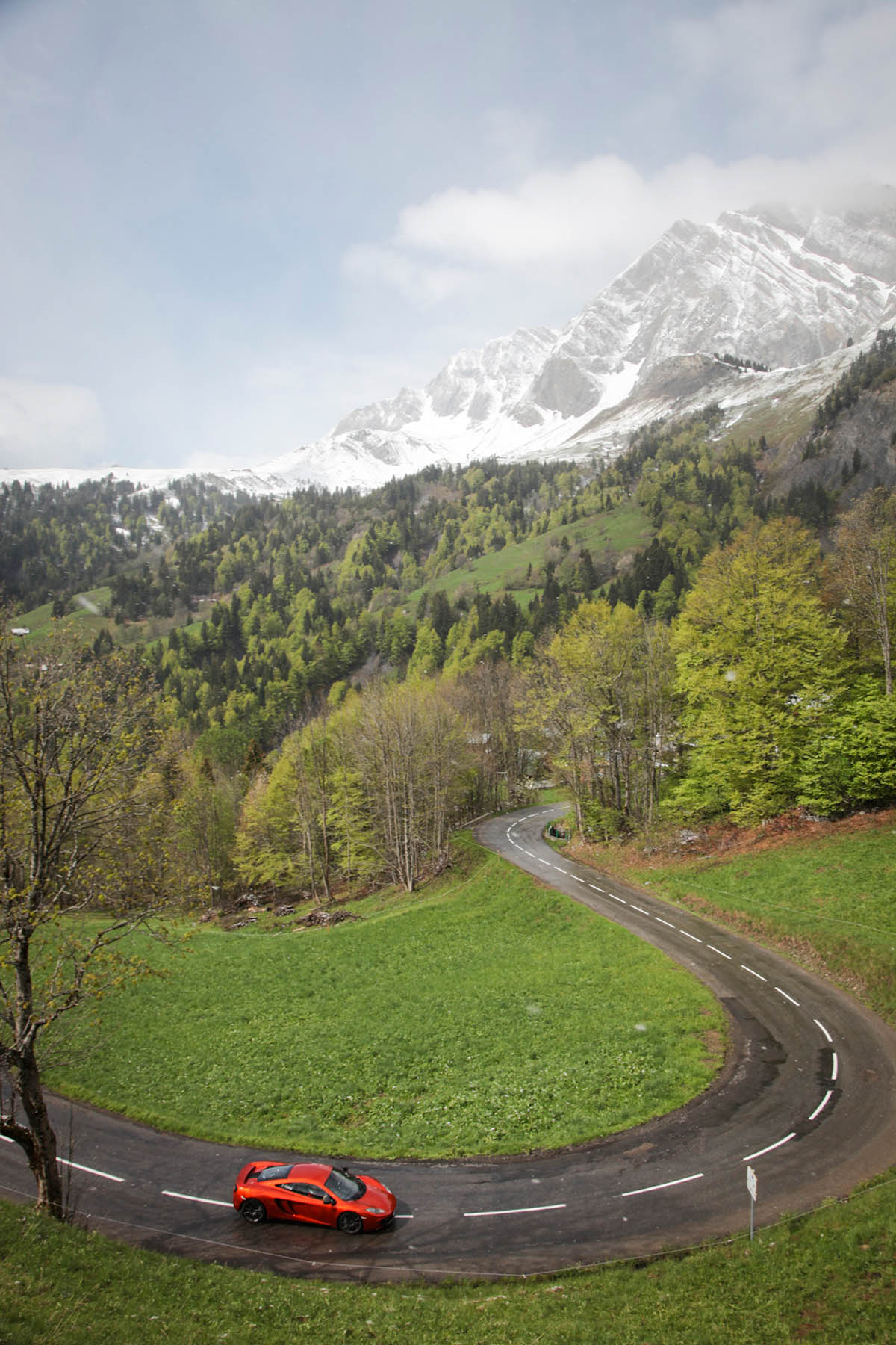 McLaren MP4-12C road trip video