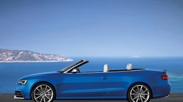 Audi RS5 Cabrio unveiled