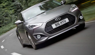 2012 Hyundai Veloster Turbo front view