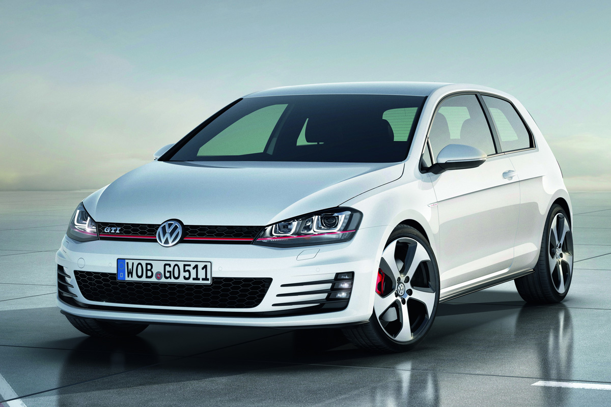VW Golf GTI revealed at the Paris show