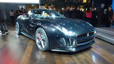 Jaguar F-type black Paris motor show