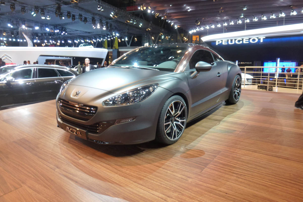 Peugeot RCZ R at Paris motor show