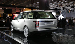 Paris motor show: New Range Rover 'will fight Bentley'