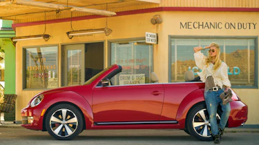 Volkswagen Beetle Cabriolet to launch at LA motor show