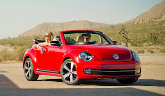 Volkswagen Beetle Cabriolet to launch at LA motor show