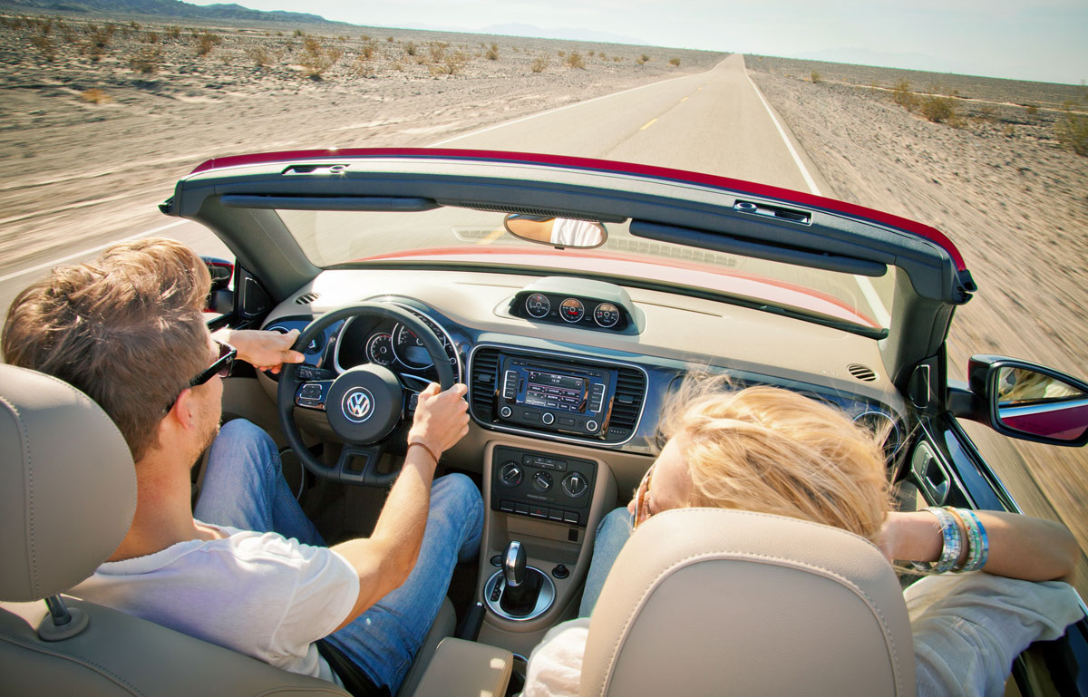 Volkswagen Beetle Cabriolet to launch at LA motor show