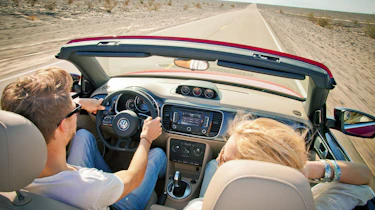 Volkswagen Beetle Cabriolet to launch at LA motor show