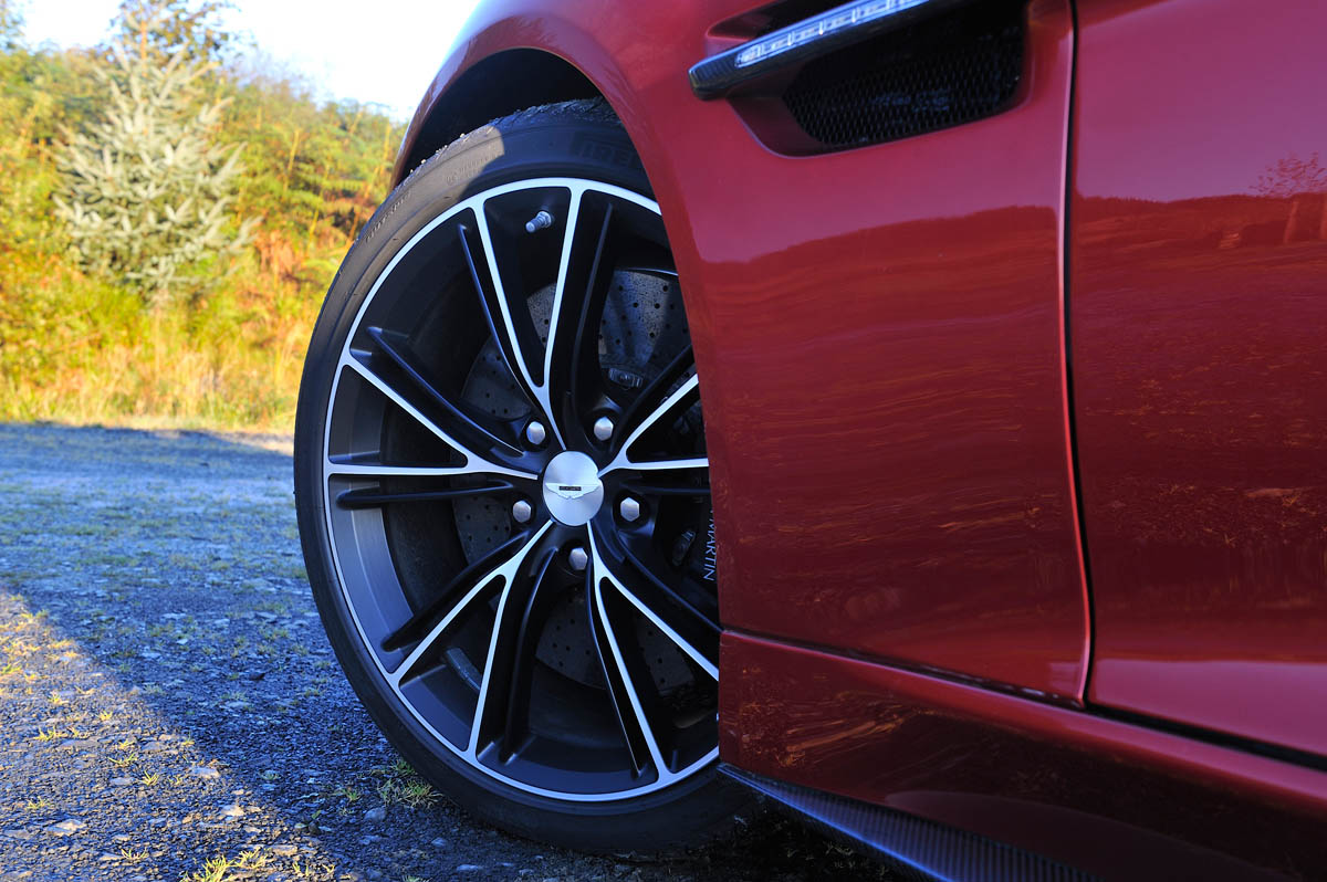 2013 Aston Martin Vanquish alloy wheel