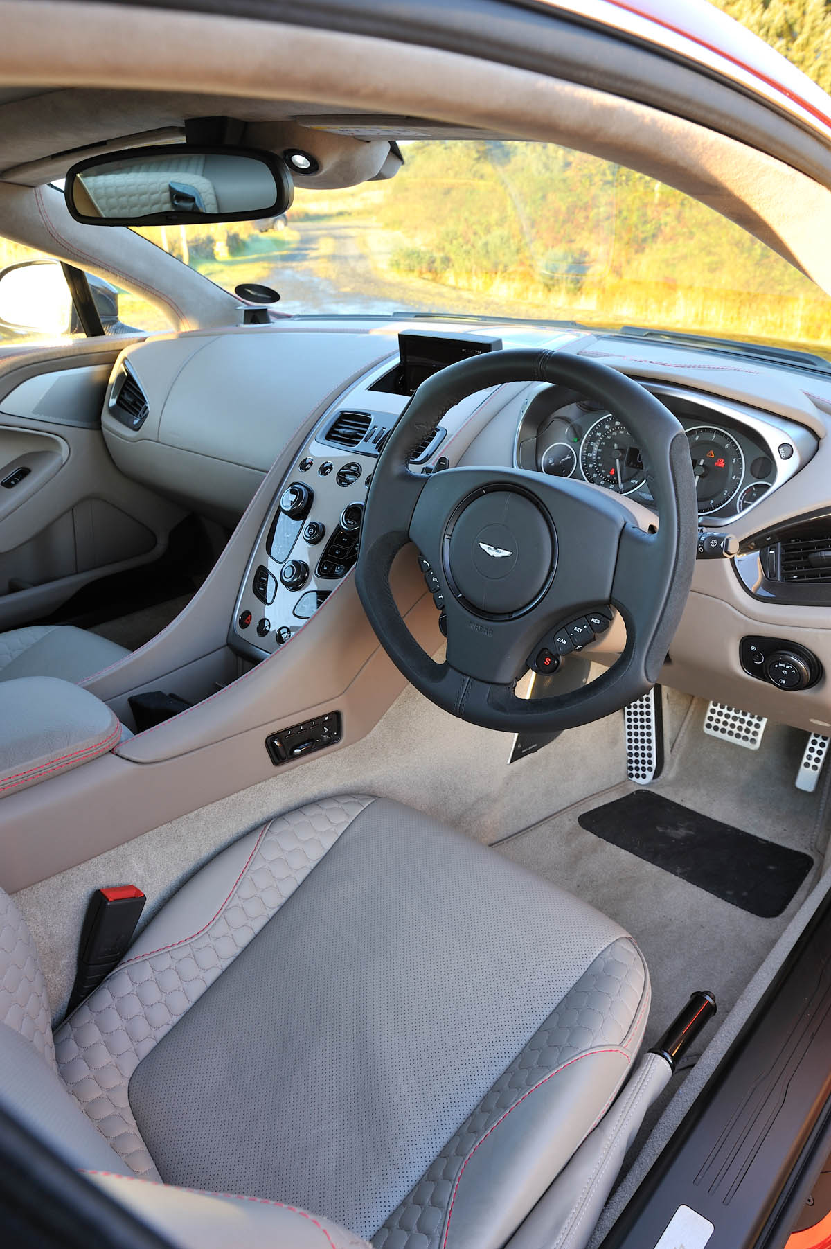 2013 Aston Martin Vanquish interior steering wheel