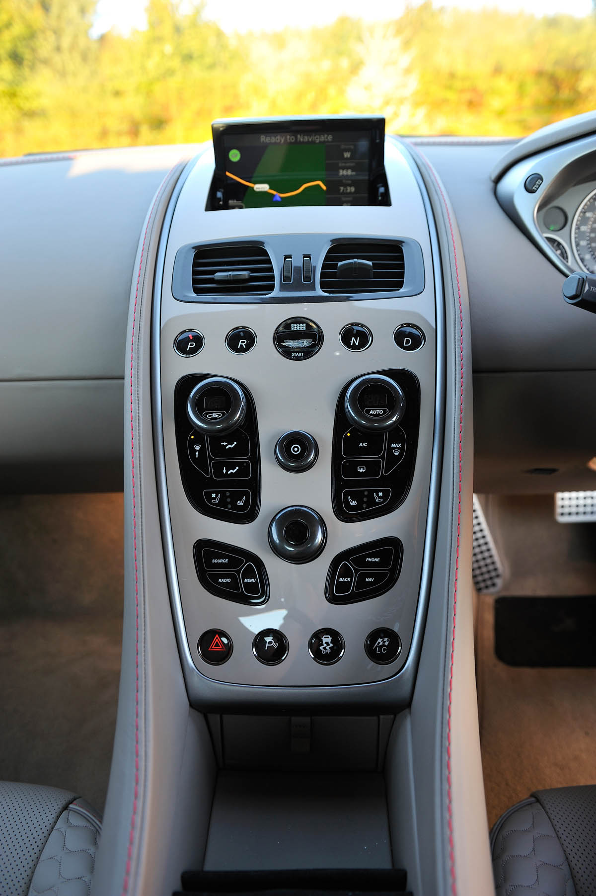 2013 Aston Martin Vanquish interior dashboard