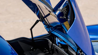 McLaren 12C Spider luggage compartment