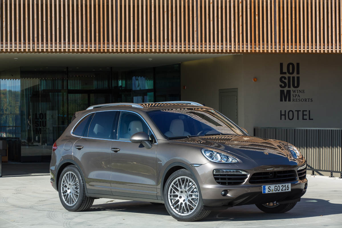 Porsche Cayenne S Diesel review and pictures