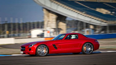 Mercedes SLS AMG GT