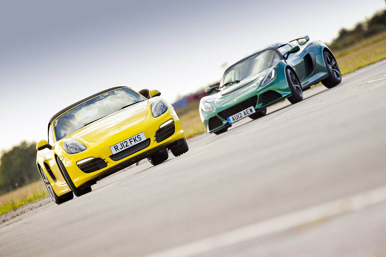 eCoty Porsche Boxster S vs Lotus Exige S video