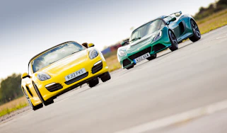 eCoty Porsche Boxster S vs Lotus Exige S video