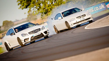 eCoty Mercedes C63 AMG Black vs Alpina B3 GT3 video