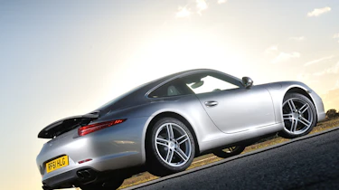 Porsche 911 Carrera