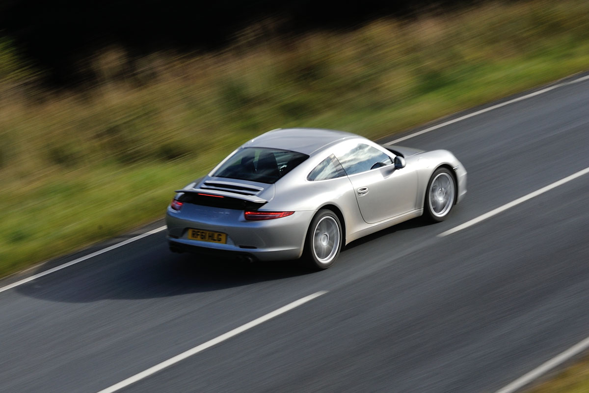Porsche 911 Carrera