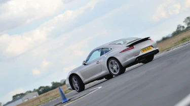 Porsche 911 Carrera