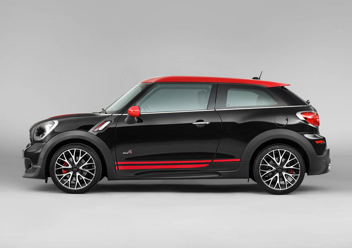 Mini Paceman John Cooper Works side profile