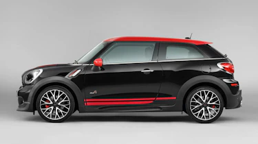 Mini Paceman John Cooper Works side profile