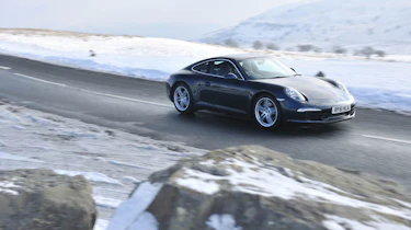 Porsche 911 Carrera group test