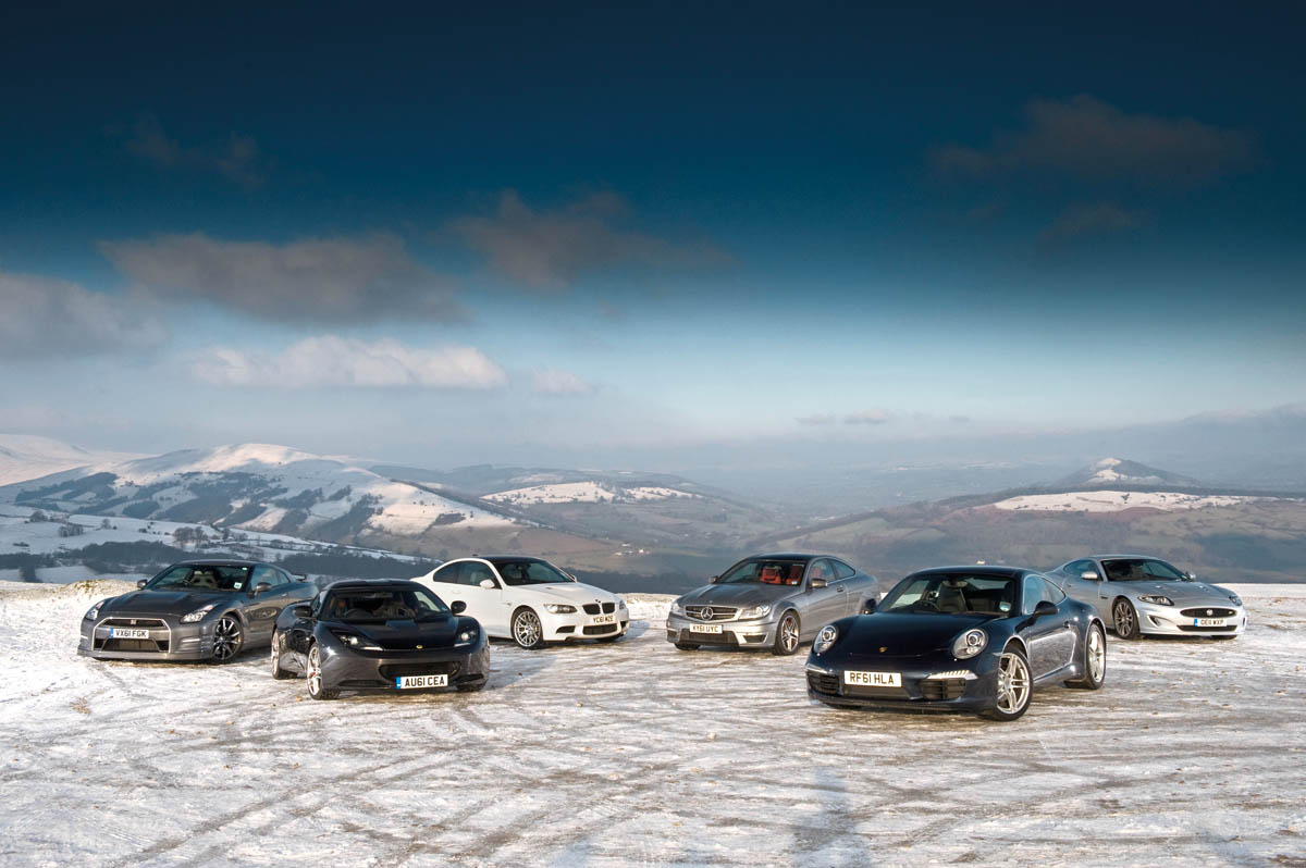 Porsche 911 Carrera group test
