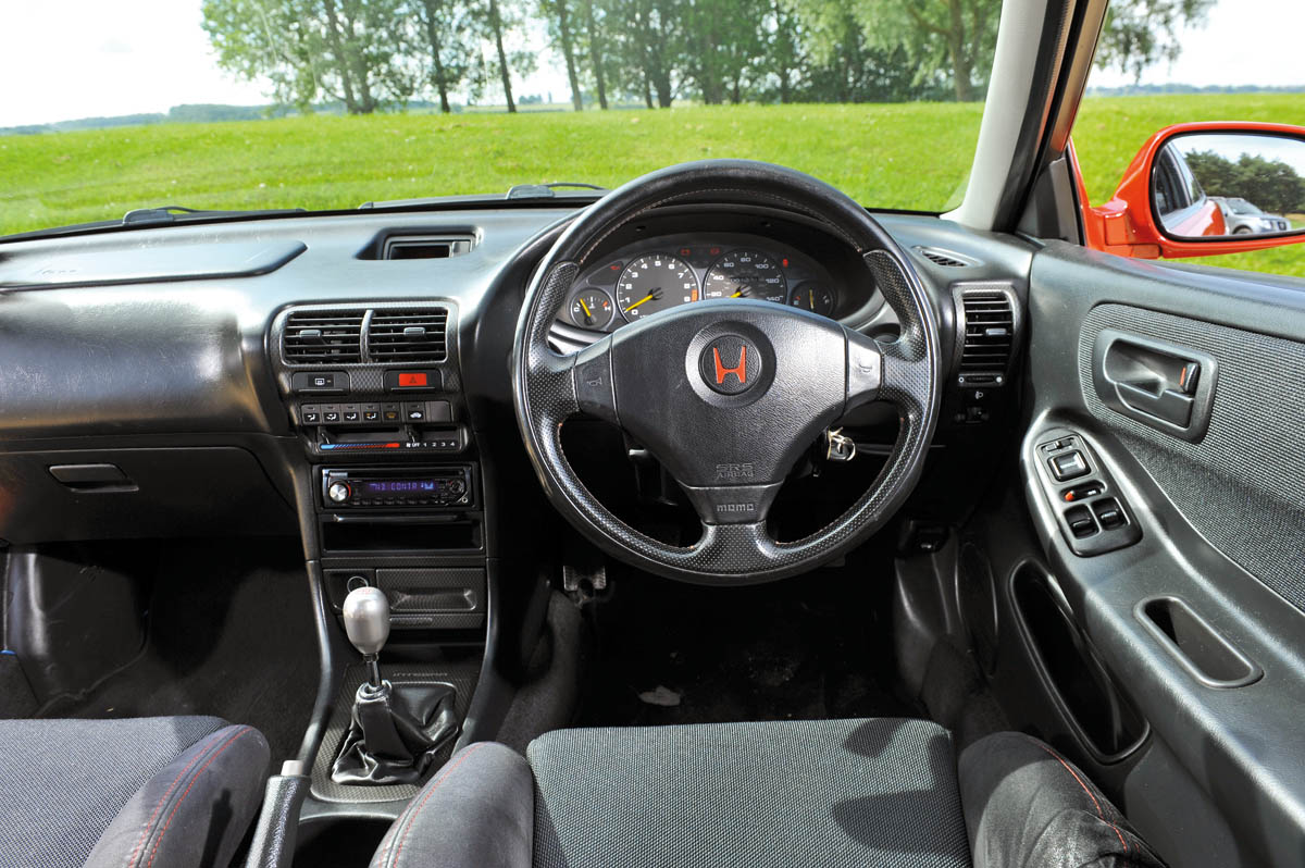 Honda Integra Type-R DC2 interior dashboard