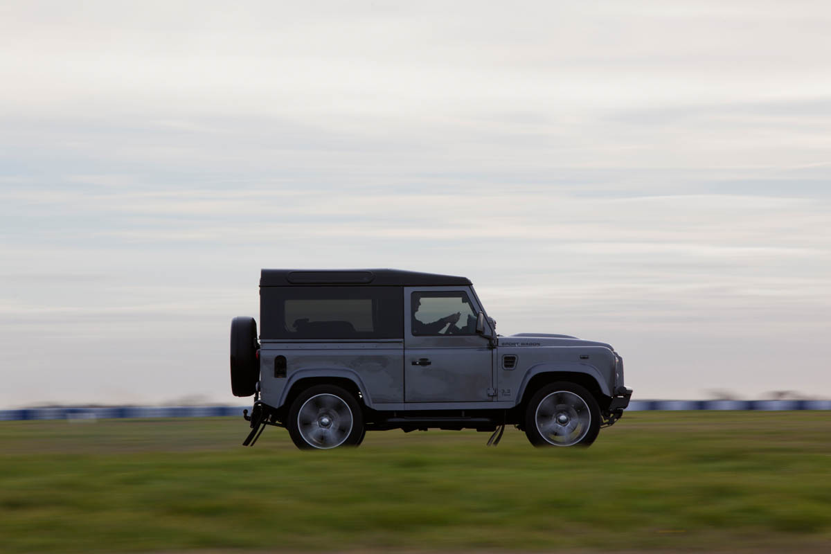 Nene Icon Land Rover Defender 90 Sport Wagon